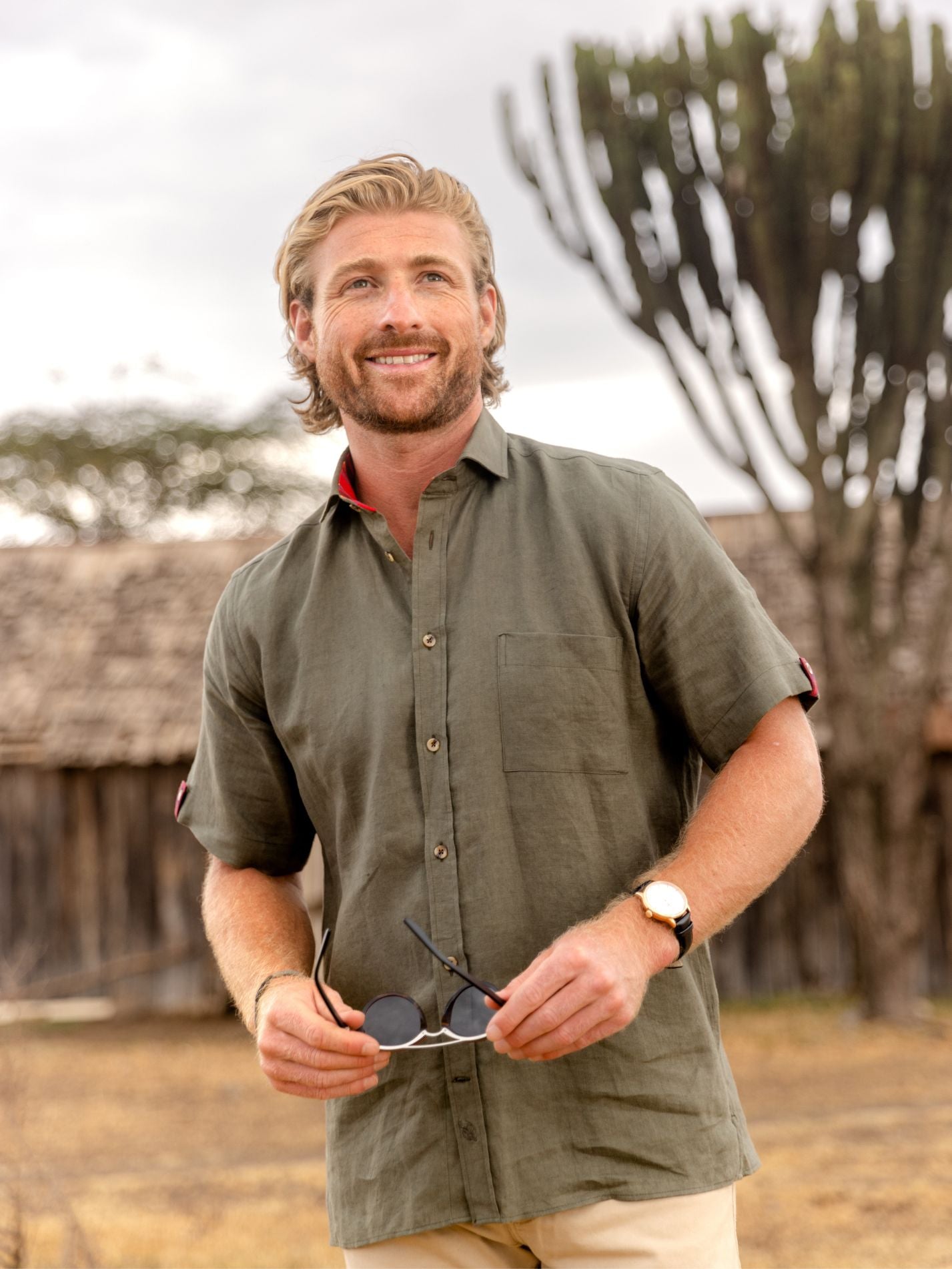 Khaki Short-Sleeved Linen Shirt